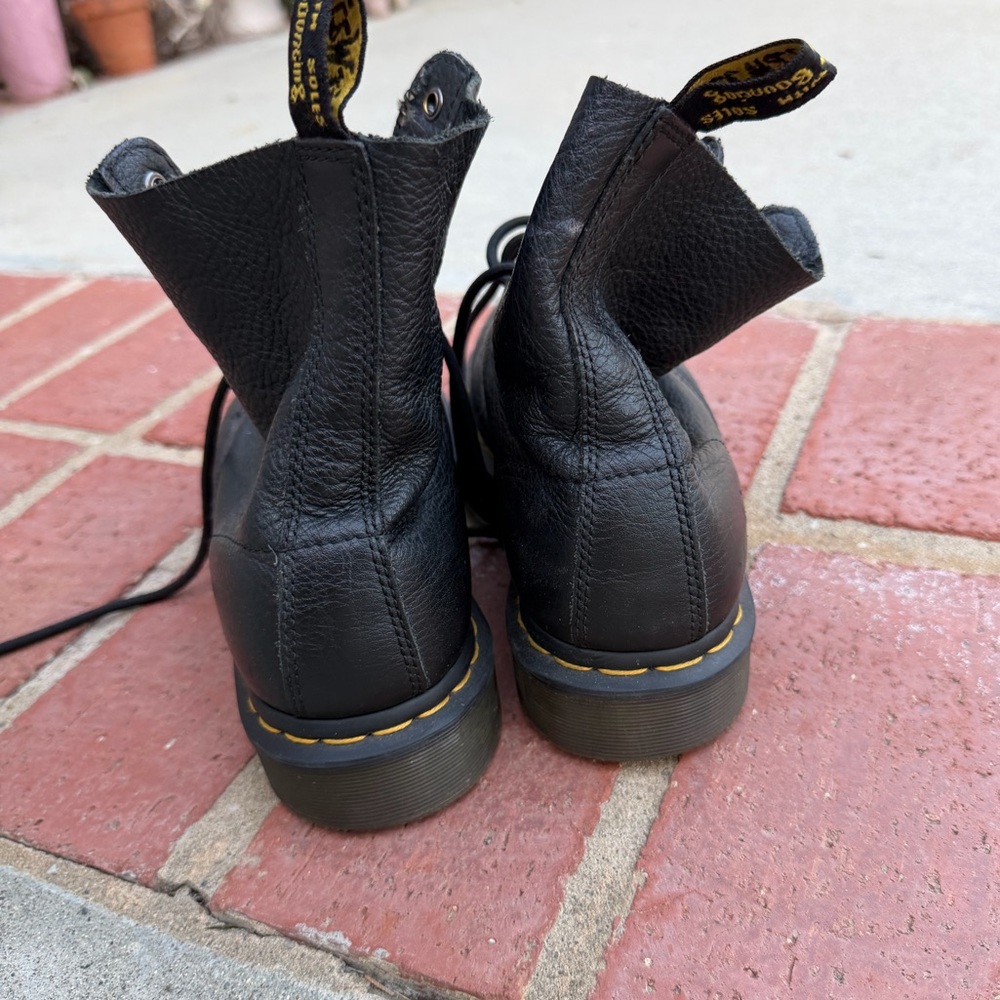 Dr Martens Pascal Boots Size 9 - Picture 2 of 5